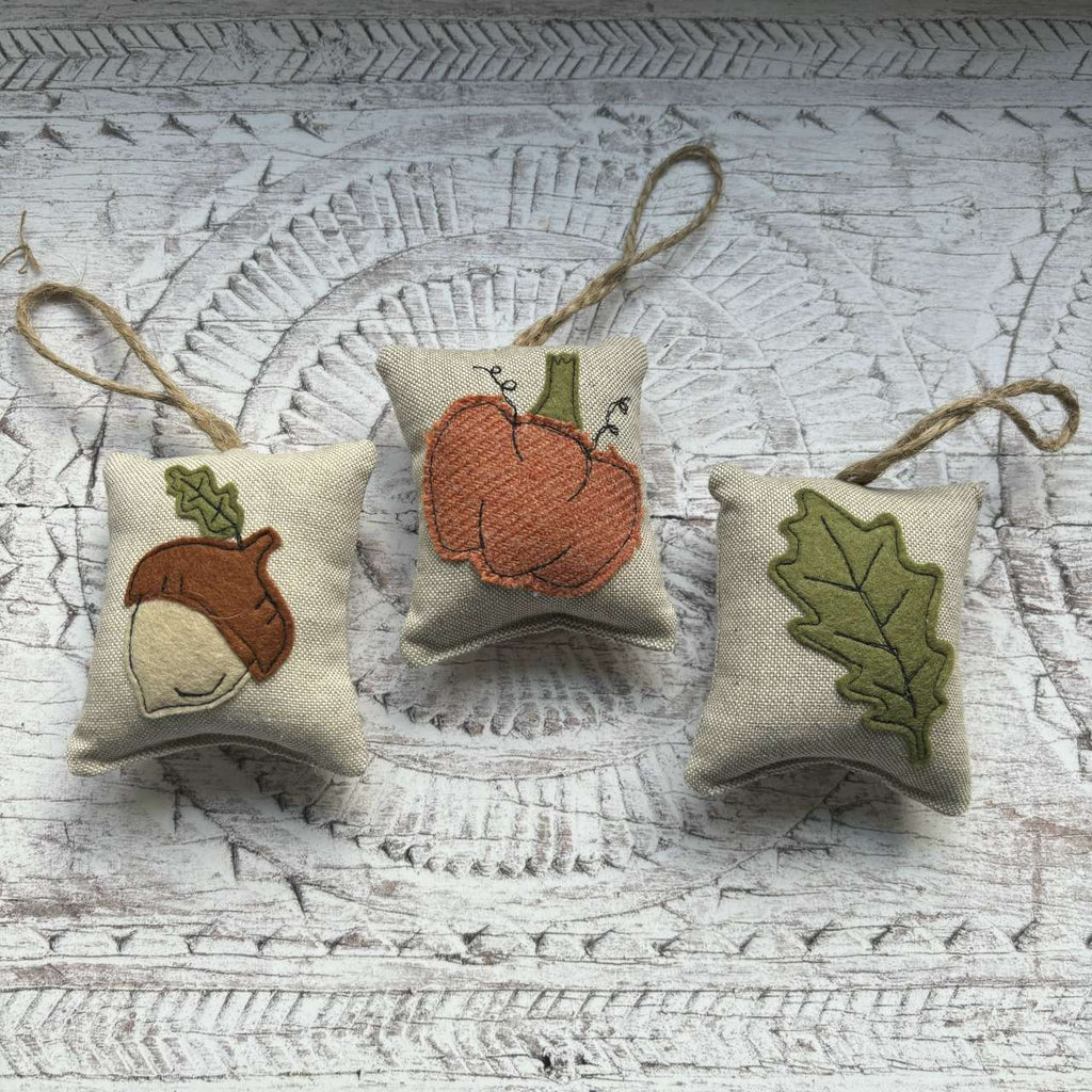 Autumn Hanging Decoration (individual or a set) - Olde Glory