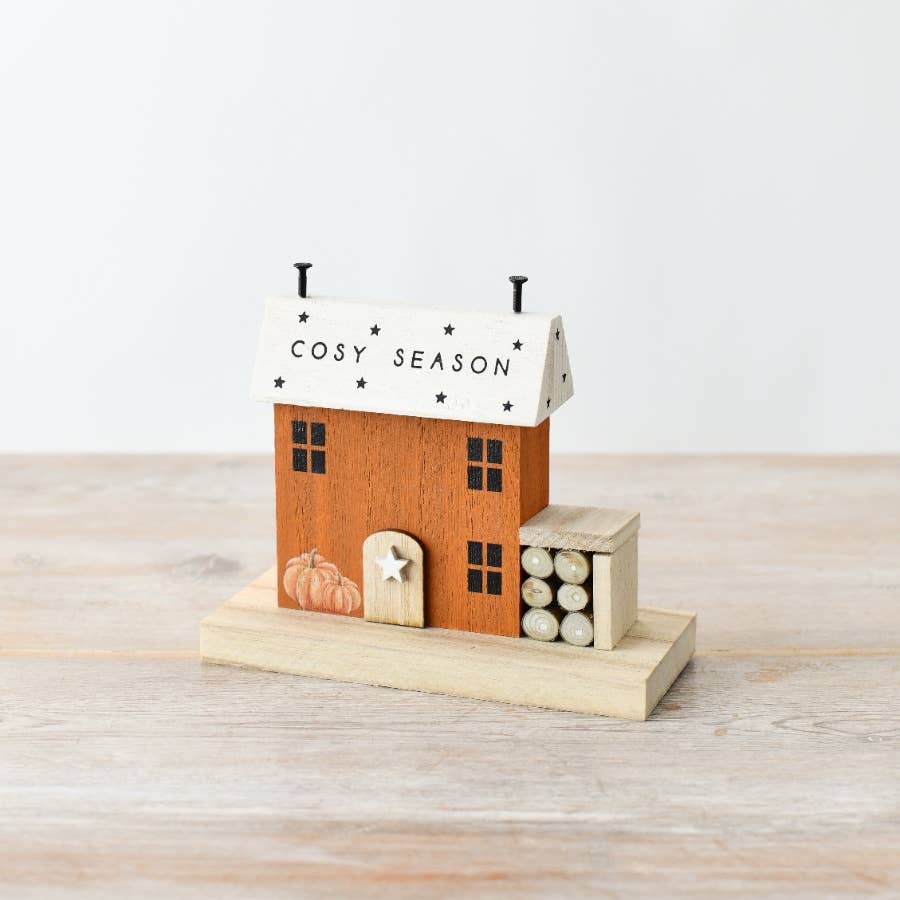 Cosy Season Wooden House - Olde Glory